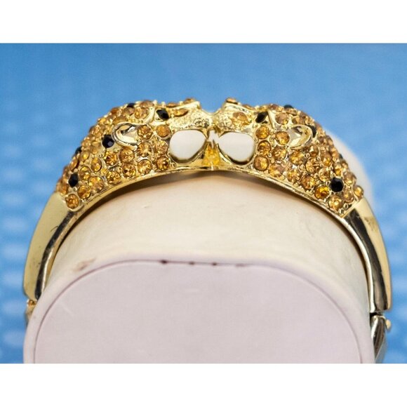 8 inch, Vintage Gold Tone Jaguar Hinged Bangle - M27 - Picture 1 of 4